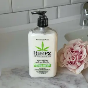 Hempz Age Defying Herbal Body Moisturizer, Body Lotion, 500ml